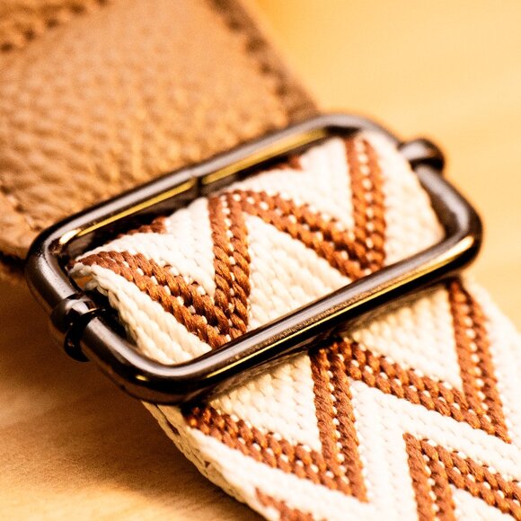 Khaki Pebble Leather Camera-style Crossbody Bag - Picture 4 of 4